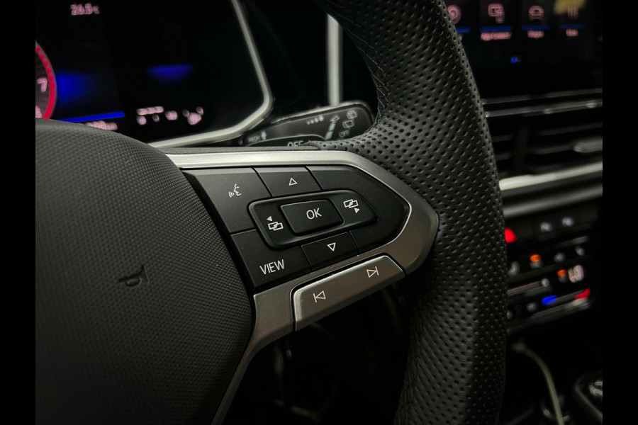 Volkswagen T-Roc 1.5 TSI R-Line Camera | IQ Drive | Massage