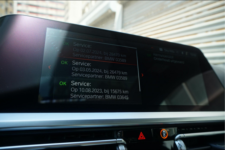 BMW 4 Serie Coupé M440i xDrive High Executive | M-SPORT | SAN REMO GRUN | Panoramadak | Harman Kardon | Head Up Display | Adaptieve demping | APPLE CarPlay | 360 graden Camera