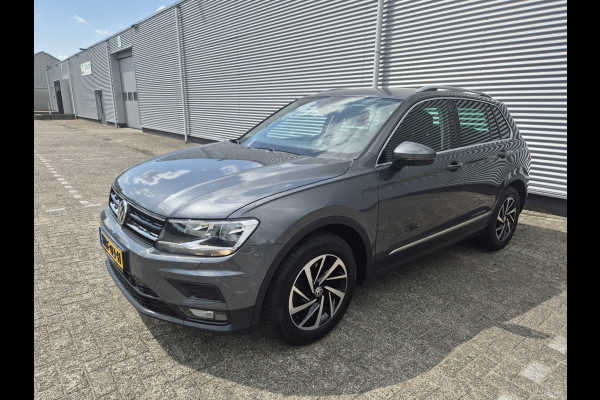 Volkswagen Tiguan 1.5 TSI Life Automaat,applecarplay/android/navigatie,cruise,stoelverwarming,parkeersensoren,trekhaak,