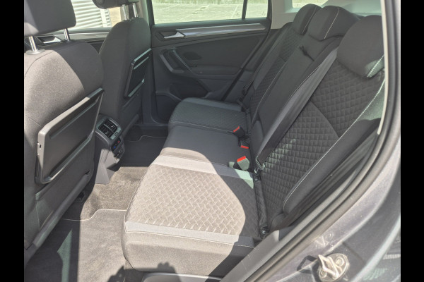 Volkswagen Tiguan 1.5 TSI Life Automaat,applecarplay/android/navigatie,cruise,stoelverwarming,parkeersensoren,trekhaak,