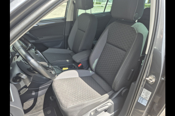 Volkswagen Tiguan 1.5 TSI Life Automaat,applecarplay/android/navigatie,cruise,stoelverwarming,parkeersensoren,trekhaak,
