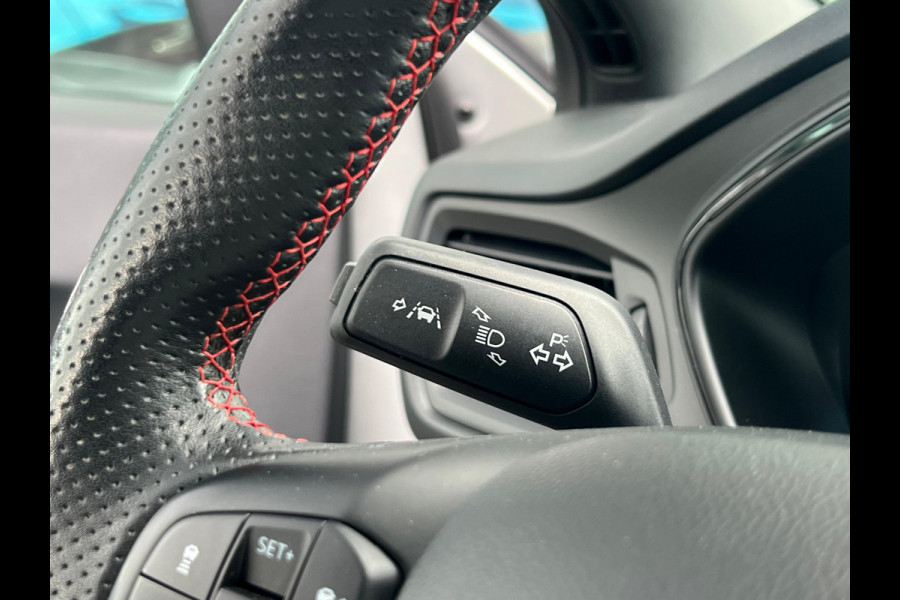Ford FOCUS Wagon 1.5 EcoBoost ST Line Business NL AUTO | CARPLAY | CAMERA | LEDER |