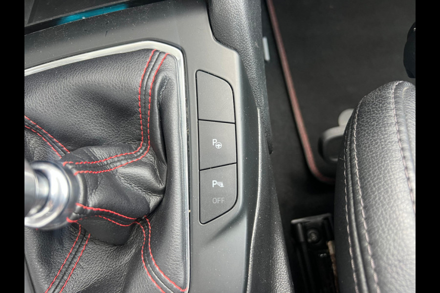 Ford FOCUS Wagon 1.5 EcoBoost ST Line Business NL AUTO | CARPLAY | CAMERA | LEDER |