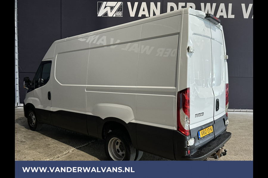 Iveco Daily 35C14V 136pk L2H2 Dubbel Lucht Euro6 Airco | 3500kg trekhaak | Cruisecontrol | Chauffeursstoel Bijrijdersbank