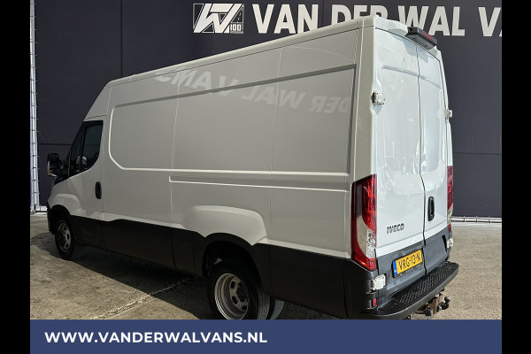 Iveco Daily 35C14V 136pk L2H2 Dubbel Lucht Euro6 Airco | 3500kg trekhaak | Cruisecontrol | Chauffeursstoel Bijrijdersbank