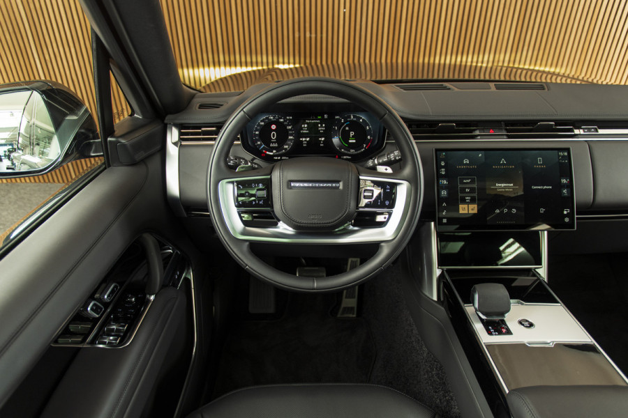 Land Rover Range Rover 3.0 P460e HSE PANO-MERIDIAN-MASSAGE