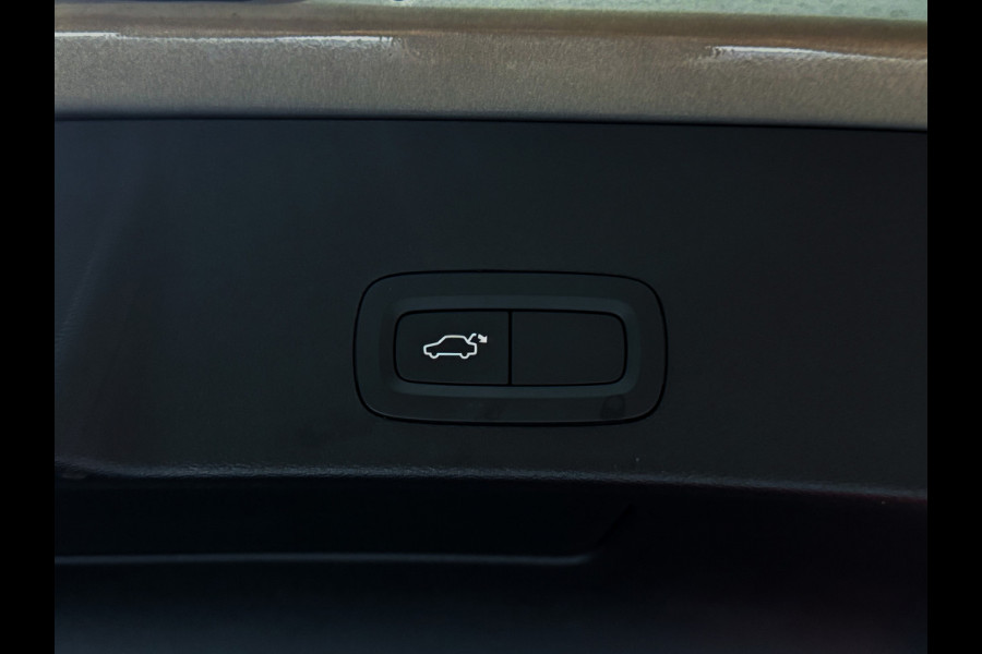 Volvo XC40 1.5 T3 Inscription Memory|Panorama|360camera|BLIS|