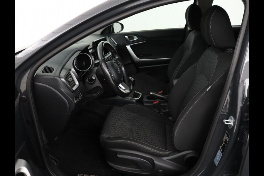 Kia Ceed 1.0 T-GDi DynamicLine | Camera | Carplay | Navigatie | Climate control | Cruise control | Parkeerhulp | Bluetooth | DAB