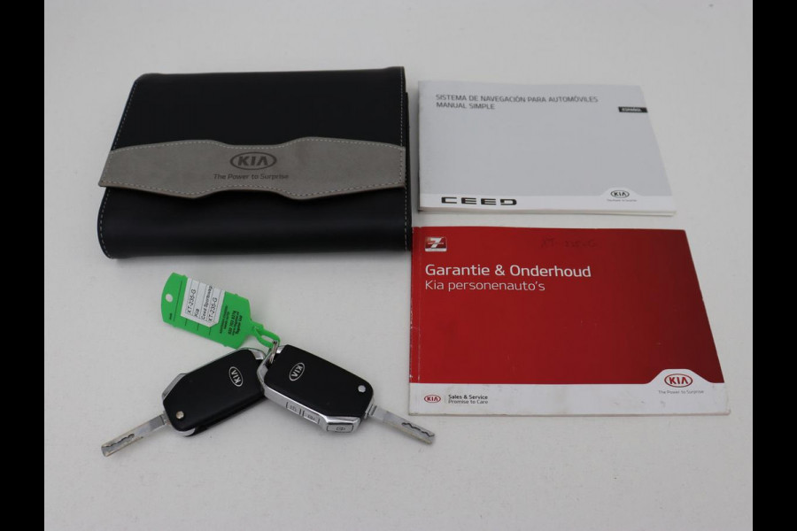 Kia Ceed 1.0 T-GDi DynamicLine | Camera | Carplay | Navigatie | Climate control | Cruise control | Parkeerhulp | Bluetooth | DAB
