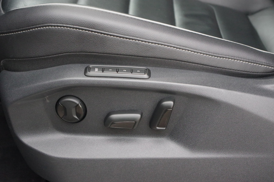 Volkswagen Tiguan 1.4 TSI eHybrid 245 PK R-Line BNS+ PHEV, Leder, Panoramadak, Groot-Navigatie, 360 Camera