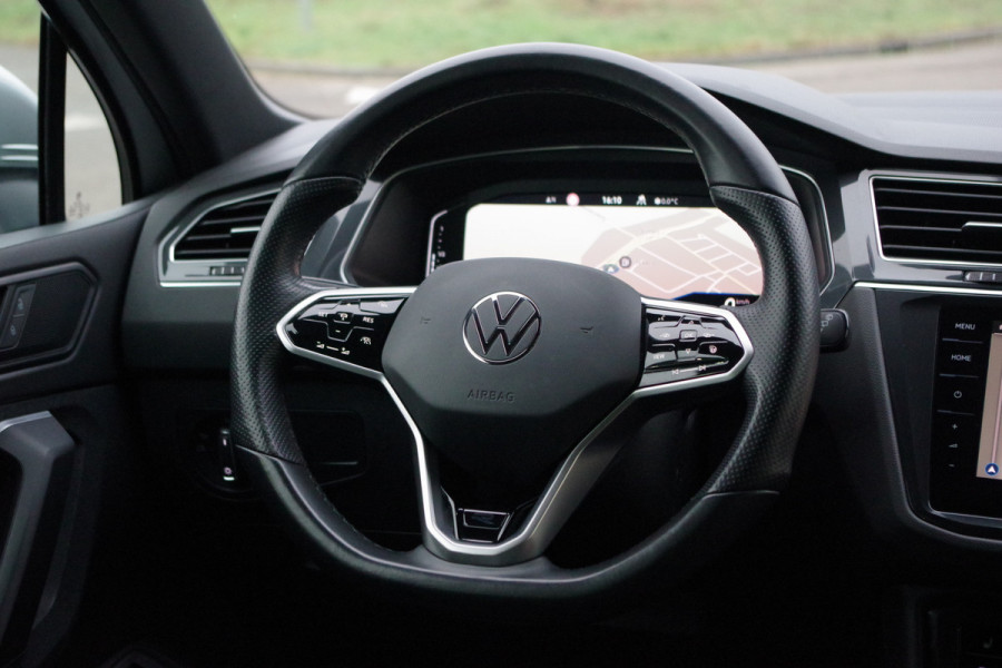 Volkswagen Tiguan 1.4 TSI eHybrid 245 PK R-Line BNS+ PHEV, Leder, Panoramadak, Groot-Navigatie, 360 Camera