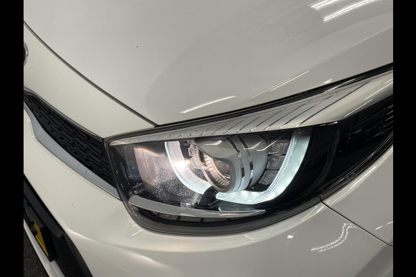 Kia Picanto 1.0 MPi GT-Line Navigatie Apple Carplay/Android Auto Camera Climate Control Leder Lichtmetalen velgen Getinte ramen