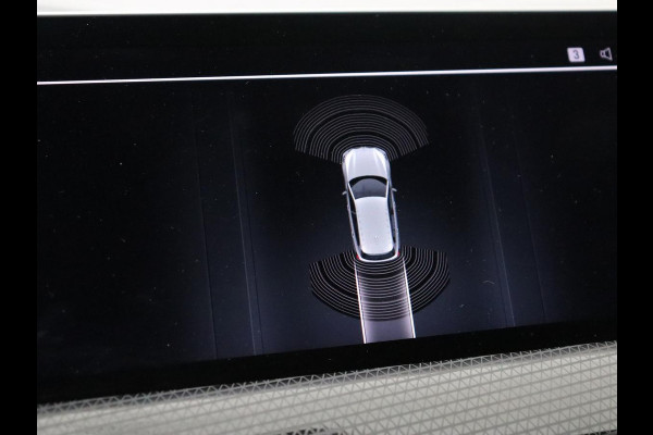 BMW 1-serie 118i M Sport | Trekhaak | Carplay | Navigatie | Sportstoelen | Half leder | Full LED | Climate control | Parkeerhulp