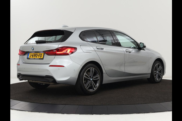 BMW 1-serie 118i M Sport | Trekhaak | Carplay | Navigatie | Sportstoelen | Half leder | Full LED | Climate control | Parkeerhulp