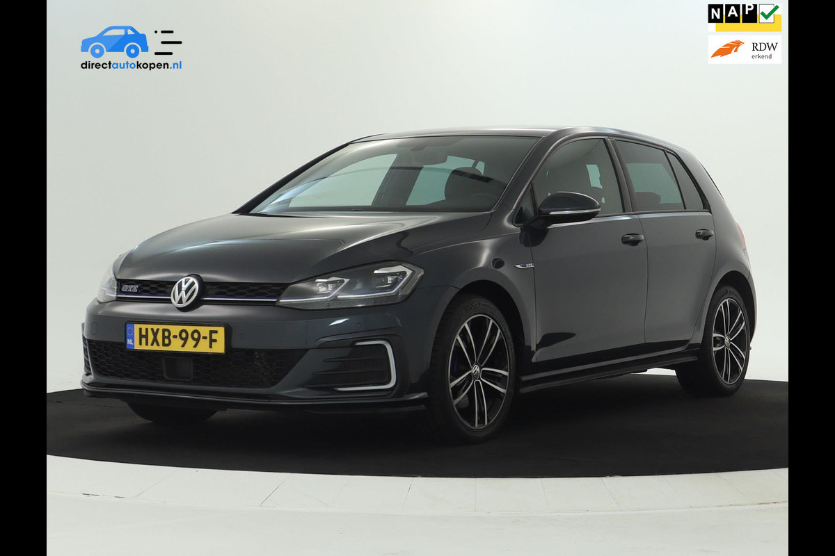 Volkswagen Golf 1.4 TSI PHEV GTE 204 PK | CarPlay | Camera Volkswagen Golf 1.4 TSI PHEV GTE 204 PK | CarPlay | Camera