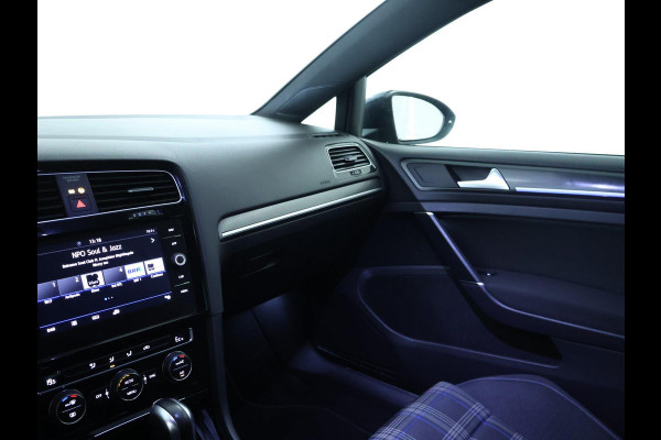 Volkswagen Golf 1.4 TSI PHEV GTE 204 PK | CarPlay | Camera