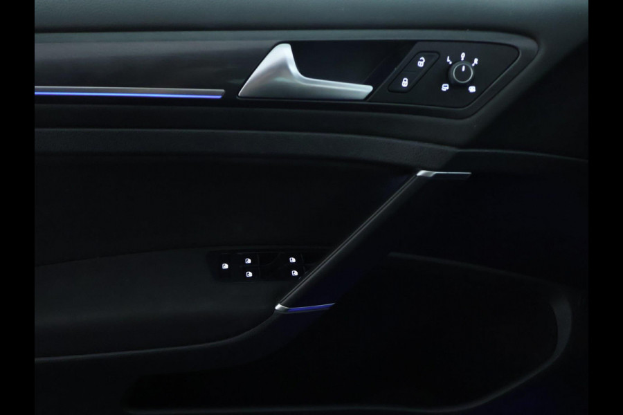 Volkswagen Golf 1.4 TSI PHEV GTE 204 PK | CarPlay | Camera