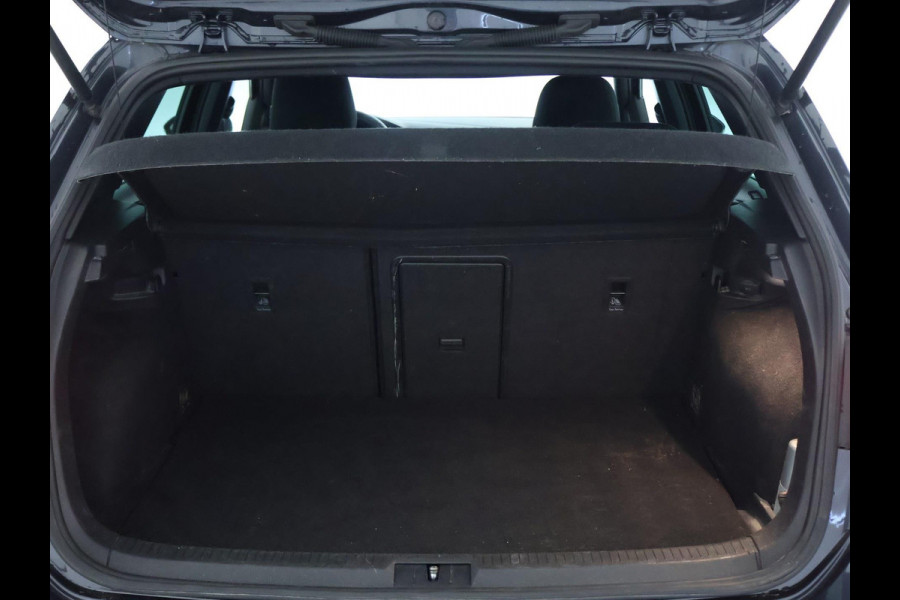 Volkswagen Golf 1.4 TSI PHEV GTE 204 PK | CarPlay | Camera