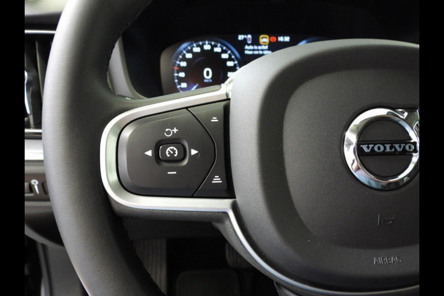 Volvo V60 2.0 T6 Recharge AWD Core Plug-in NAVI/LED/18''LMV/CLIMA