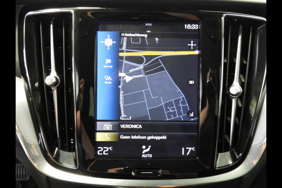 Volvo V60 2.0 T6 Recharge AWD Core Plug-in NAVI/LED/18''LMV/CLIMA