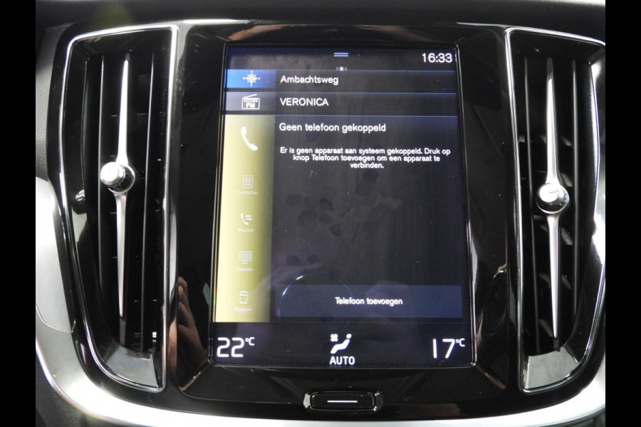 Volvo V60 2.0 T6 Recharge AWD Core Plug-in NAVI/LED/18''LMV/CLIMA