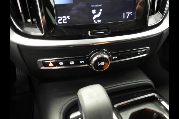 Volvo V60 2.0 T6 Recharge AWD Core Plug-in NAVI/LED/18''LMV/CLIMA