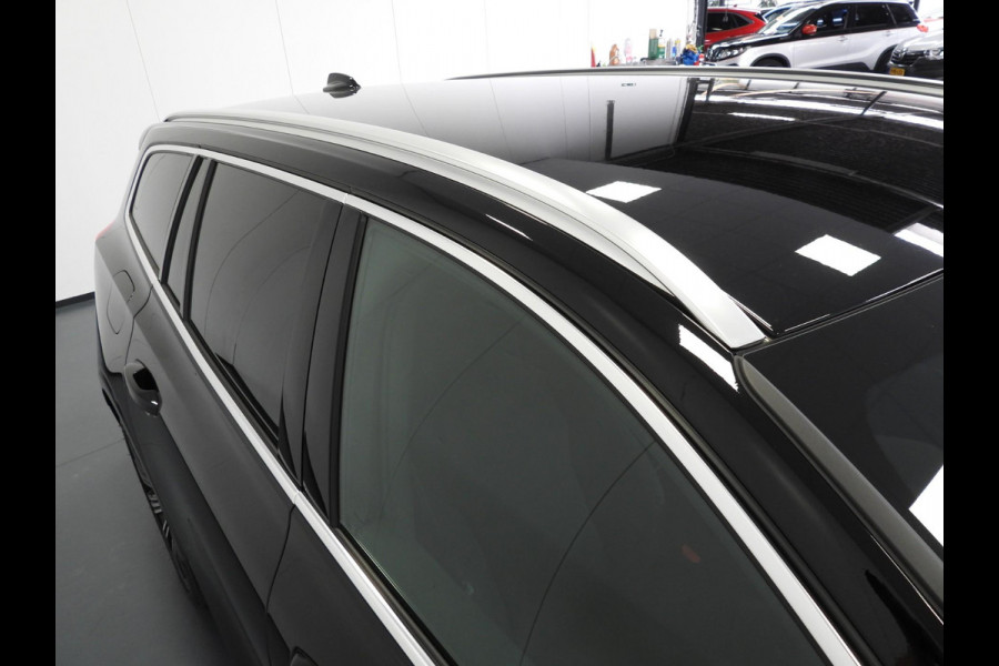 Volvo V60 2.0 T6 Recharge AWD Core Plug-in NAVI/LED/18''LMV/CLIMA