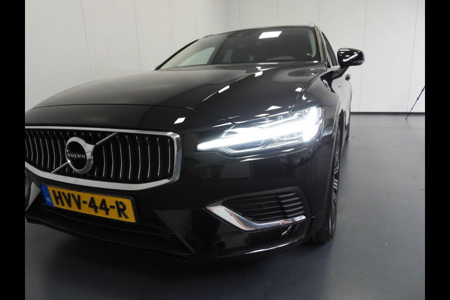 Volvo V60 2.0 T6 Recharge AWD Core Plug-in NAVI/LED/18''LMV/CLIMA