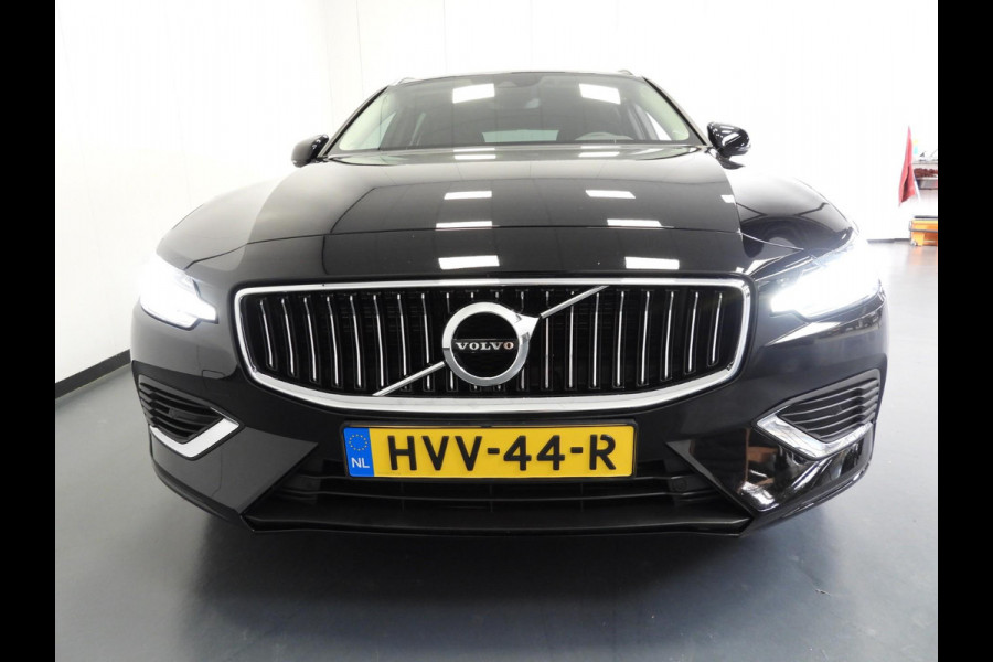 Volvo V60 2.0 T6 Recharge AWD Core Plug-in NAVI/LED/18''LMV/CLIMA