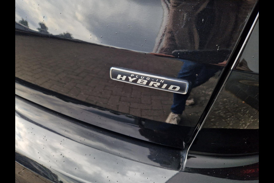 Ford Kuga 2.5 PHEV ST-Line /Panoramadak /Led /Trekhaak