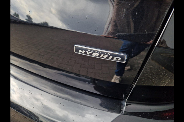 Ford Kuga 2.5 PHEV ST-Line /Panoramadak /Led /Trekhaak