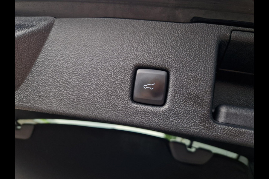 Ford Kuga 2.5 PHEV ST-Line /Panoramadak /Led /Trekhaak