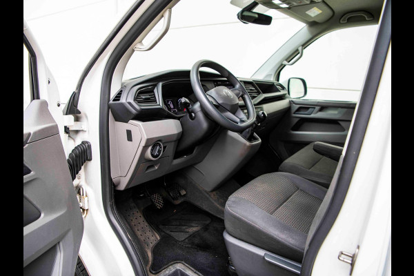 Volkswagen Transporter 2.0 TDI L2H1 | Trekhaak | Cruise | Carplay | Navi