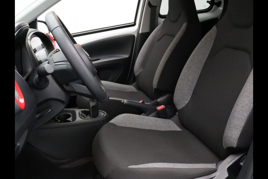 Toyota Aygo X 1.0 VVT-i MT first Adapt. Cruise | Camera | Climate | Carplay | 17" Velgen