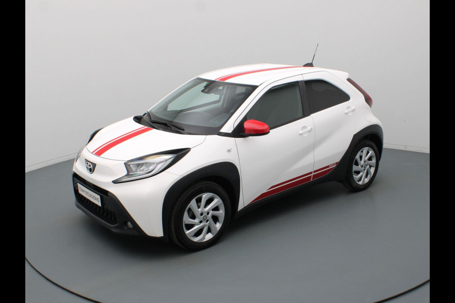 Toyota Aygo X 1.0 VVT-i MT first Adapt. Cruise | Camera | Climate | Carplay | 17" Velgen