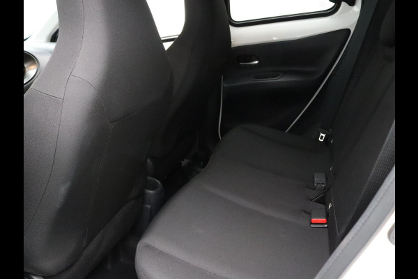 Toyota Aygo X 1.0 VVT-i MT first Adapt. Cruise | Camera | Climate | Carplay | 17" Velgen