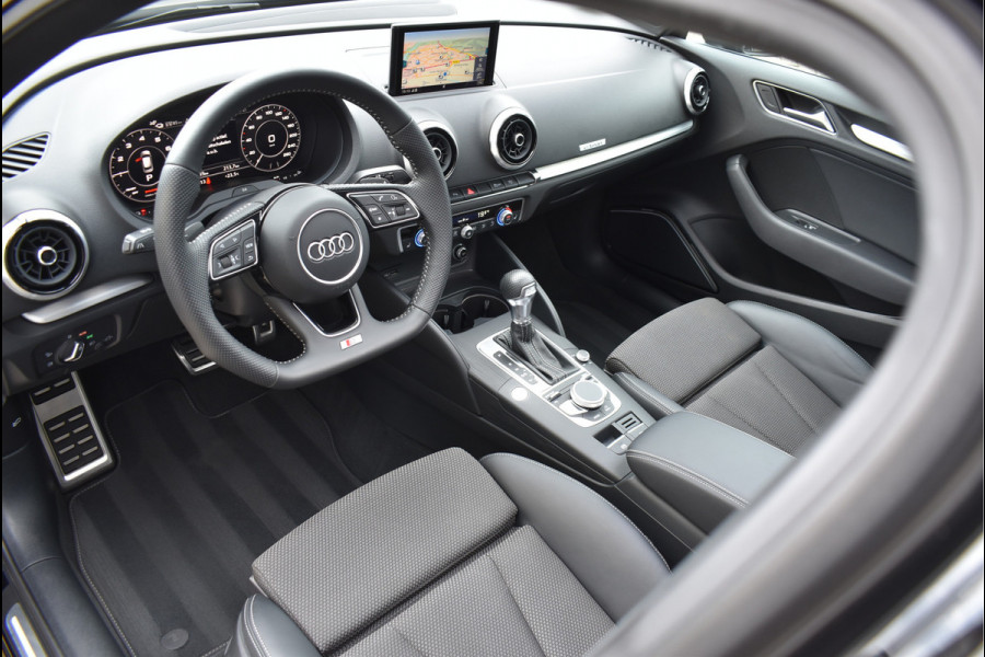 Audi A3 Sportback 1.4 E-Tron 204 Pk S-line Pano Navi Leder ACC Keyless B&O DAB 18 Inch