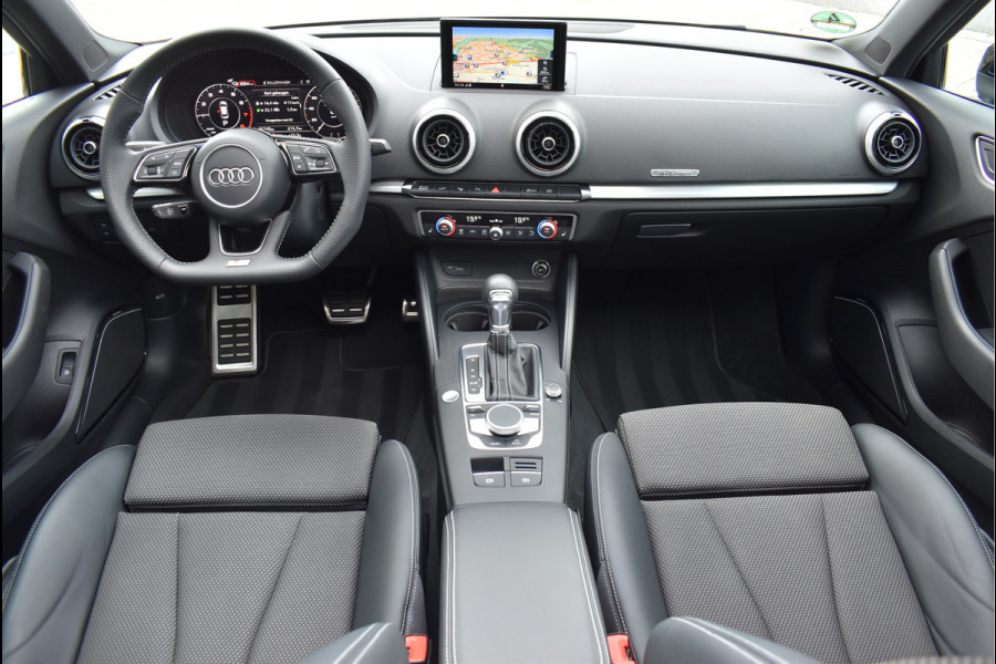 Audi A3 Sportback 1.4 E-Tron 204 Pk S-line Pano Navi Leder ACC Keyless B&O DAB 18 Inch
