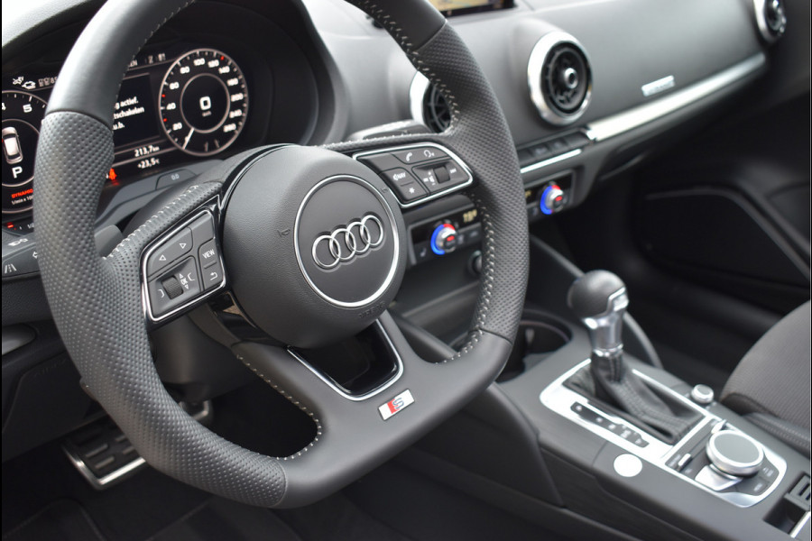 Audi A3 Sportback 1.4 E-Tron 204 Pk S-line Pano Navi Leder ACC Keyless B&O DAB 18 Inch