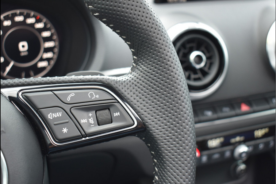 Audi A3 Sportback 1.4 E-Tron 204 Pk S-line Pano Navi Leder ACC Keyless B&O DAB 18 Inch