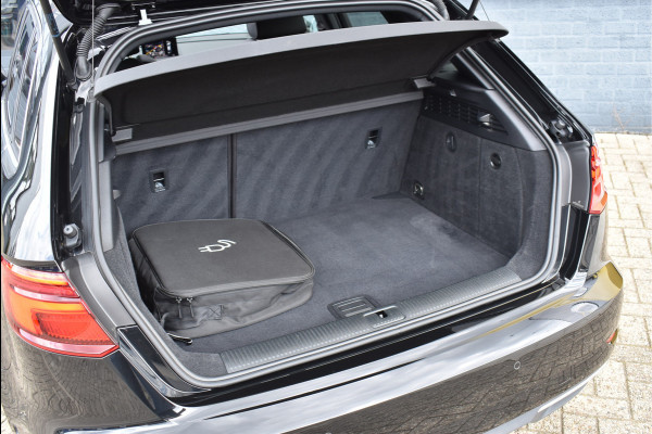 Audi A3 Sportback 1.4 E-Tron 204 Pk S-line Pano Navi Leder ACC Keyless B&O DAB 18 Inch