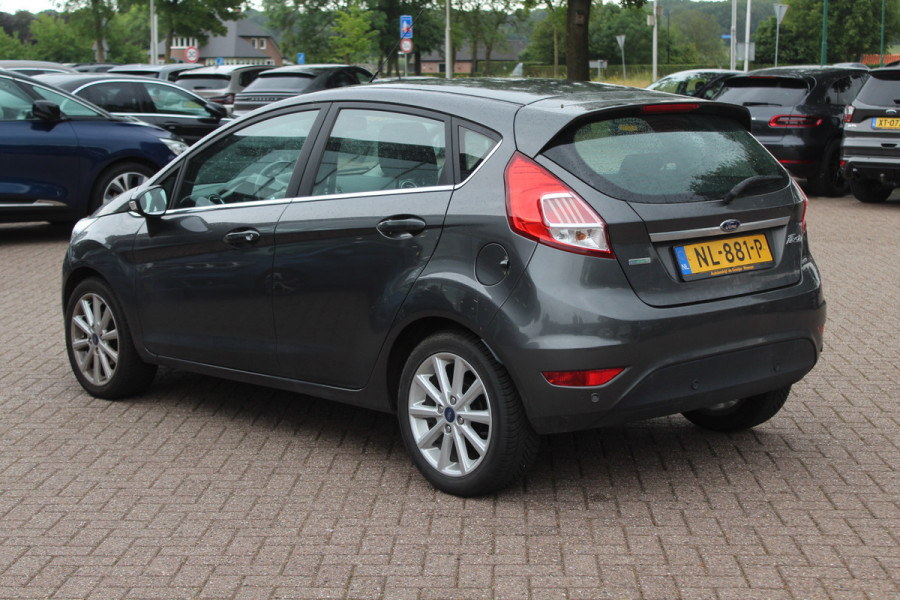 Ford Fiesta 1.0 EcoBoost Titanium Navigatie / Parkeerhulp achter / Bluetooth / 15'' / Cruise Control