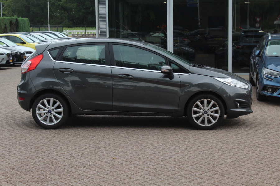 Ford Fiesta 1.0 EcoBoost Titanium Navigatie / Parkeerhulp achter / Bluetooth / 15'' / Cruise Control
