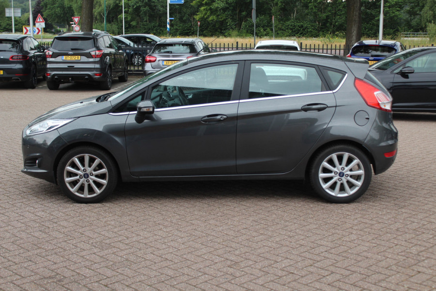 Ford Fiesta 1.0 EcoBoost Titanium Navigatie / Parkeerhulp achter / Bluetooth / 15'' / Cruise Control