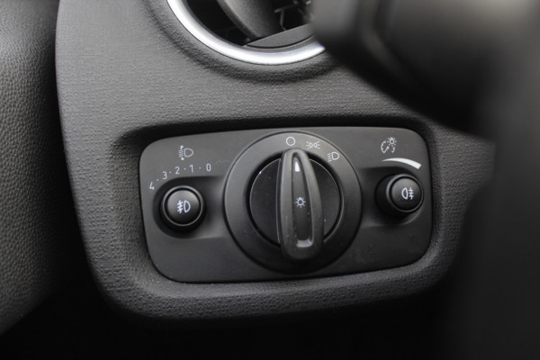 Ford Fiesta 1.0 EcoBoost Titanium Navigatie / Parkeerhulp achter / Bluetooth / 15'' / Cruise Control