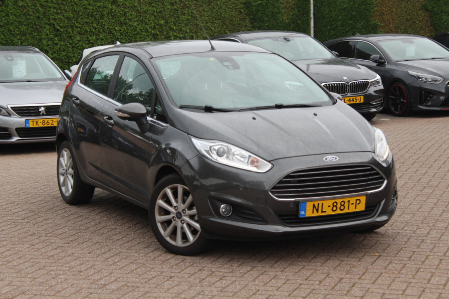 Ford Fiesta 1.0 EcoBoost Titanium Navigatie / Parkeerhulp achter / Bluetooth / 15'' / Cruise Control