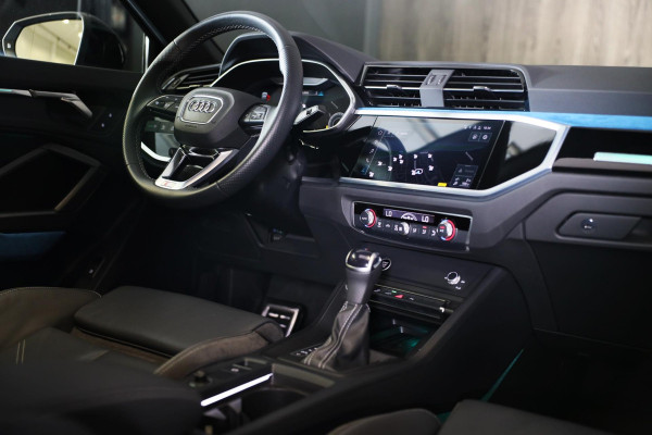 Audi Q3 Sportback 45 TFSI e S Line Competition / Acc / Lane Assist / Dode Hoek Detectie / Open Pano / Led / Virtual Cockpit / Pdc