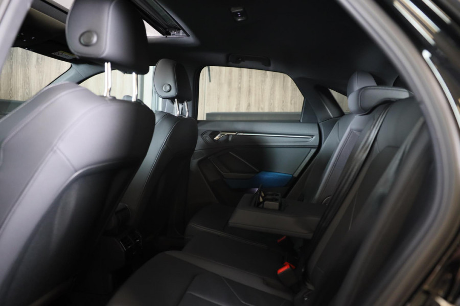 Audi Q3 Sportback 45 TFSI e S Line Competition / Acc / Lane Assist / Dode Hoek Detectie / Open Pano / Led / Virtual Cockpit / Pdc