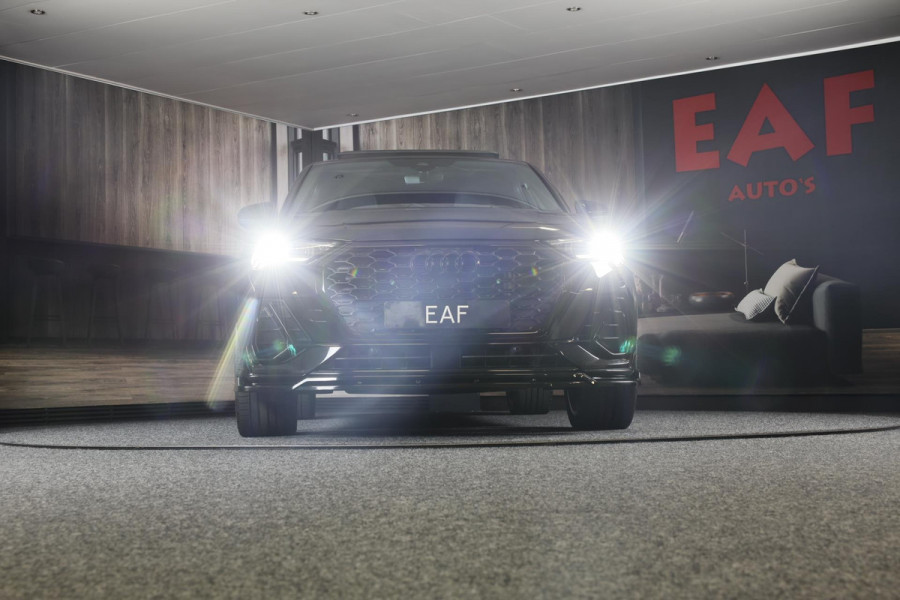 Audi Q3 Sportback 45 TFSI e S Line Competition / Acc / Lane Assist / Dode Hoek Detectie / Open Pano / Led / Virtual Cockpit / Pdc