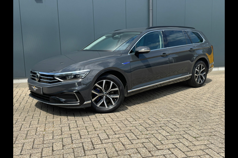 Volkswagen Passat GTE * Rondomcamera * Sideass. * Trekhaak * Xenon/led *